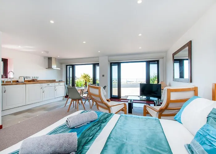 St Mildreds Bay Annex Retreat With Direct Sea Views
